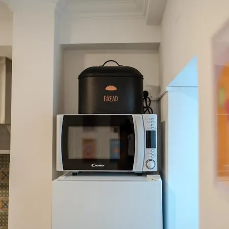 Chiado Meets Bairro * ליסבון