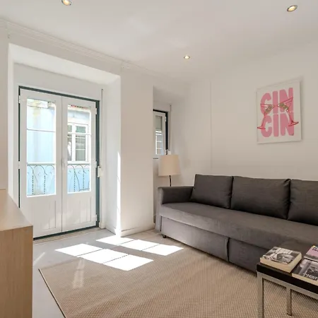 Chiado Meets Bairro Apartment *