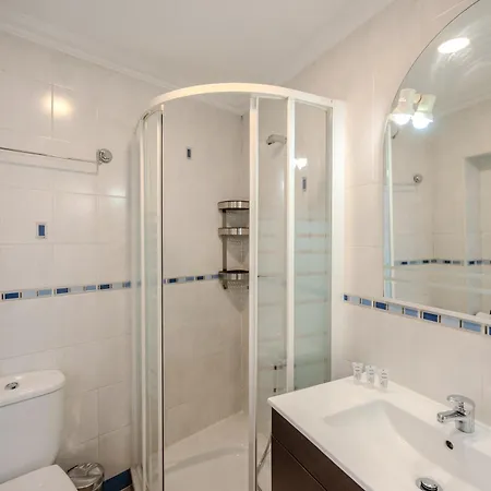 Chiado Meets Bairro Apartment