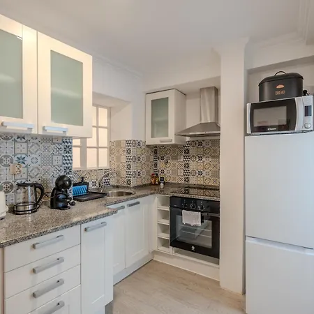 Chiado Meets Bairro Apartament